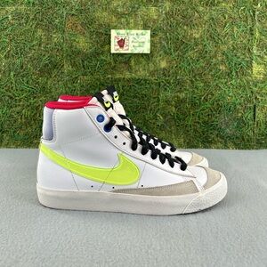 Blazer Mid '77 GS 'White Volt Royal'